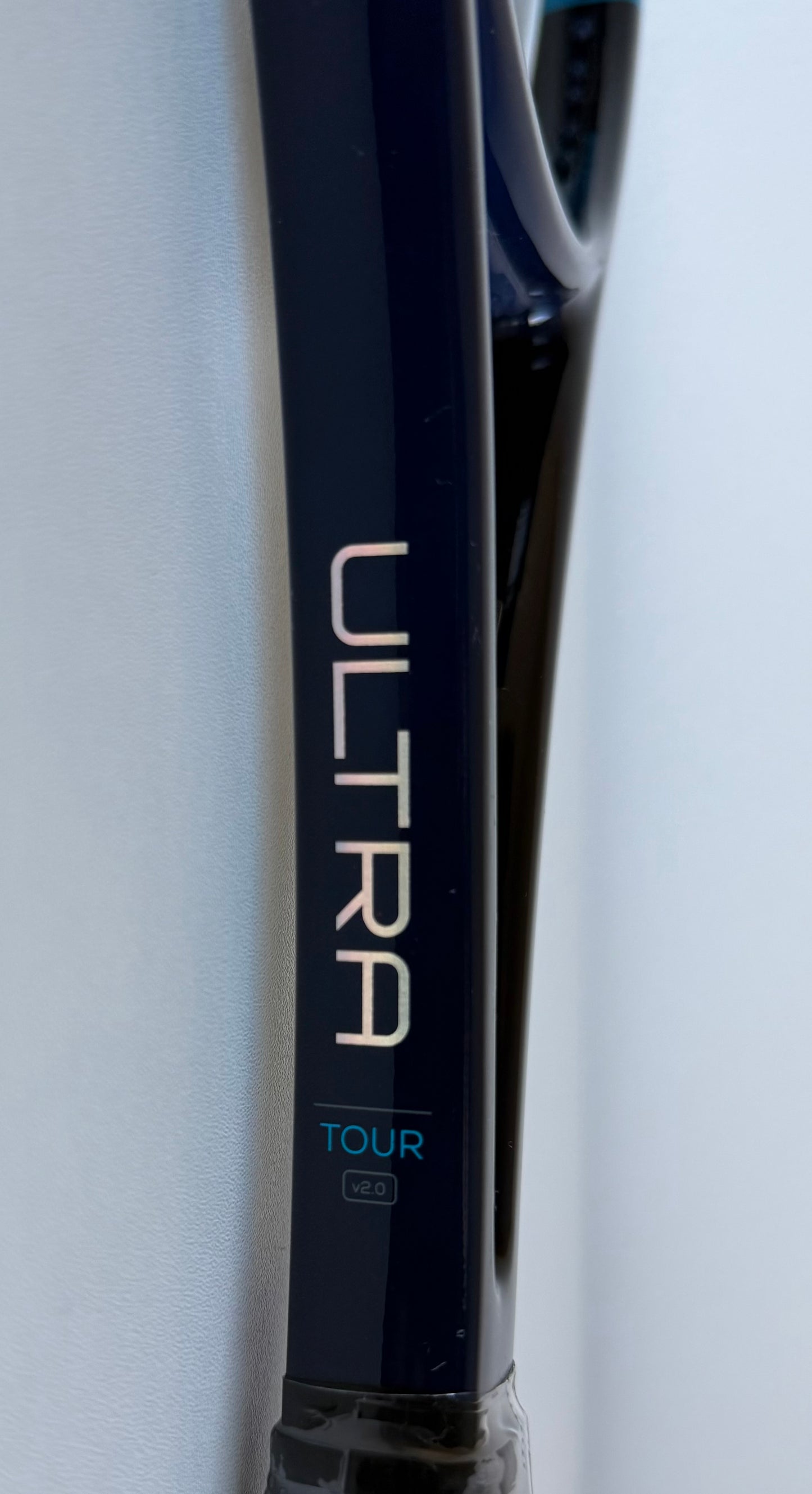 Wilson Ultra Tour V2