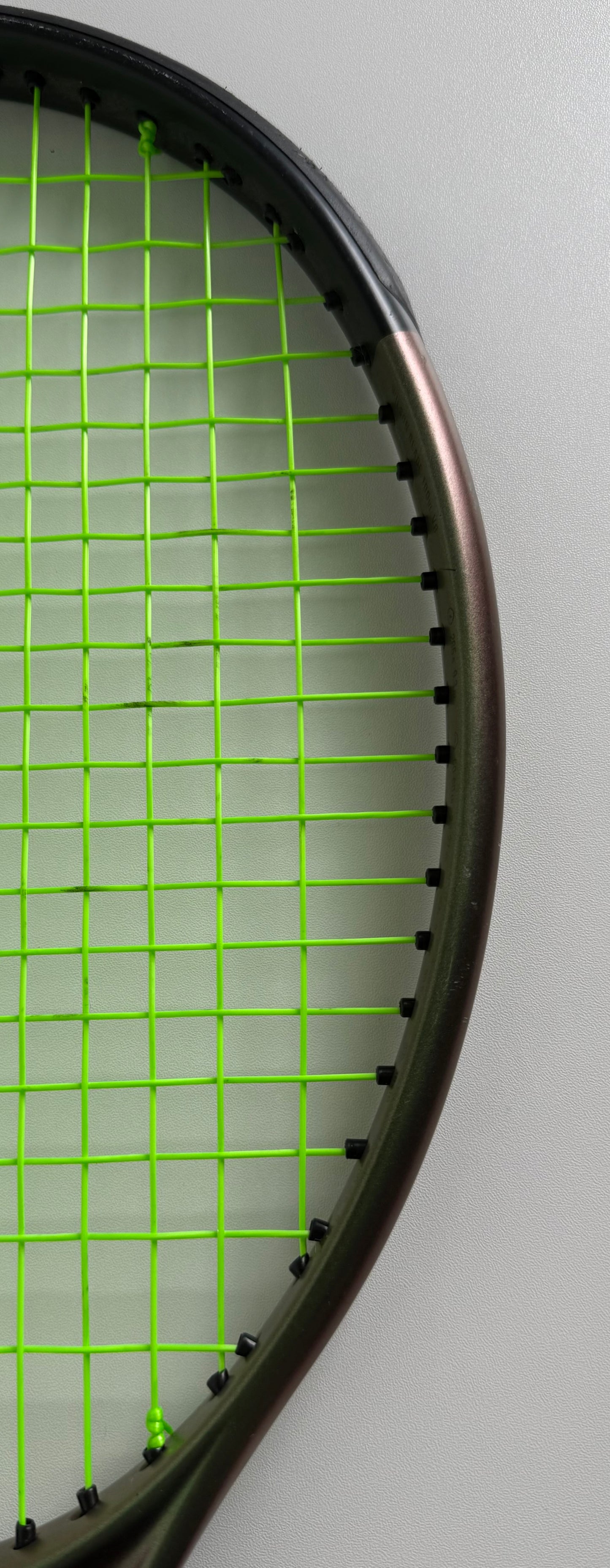 Wilson Blade 100UL V8