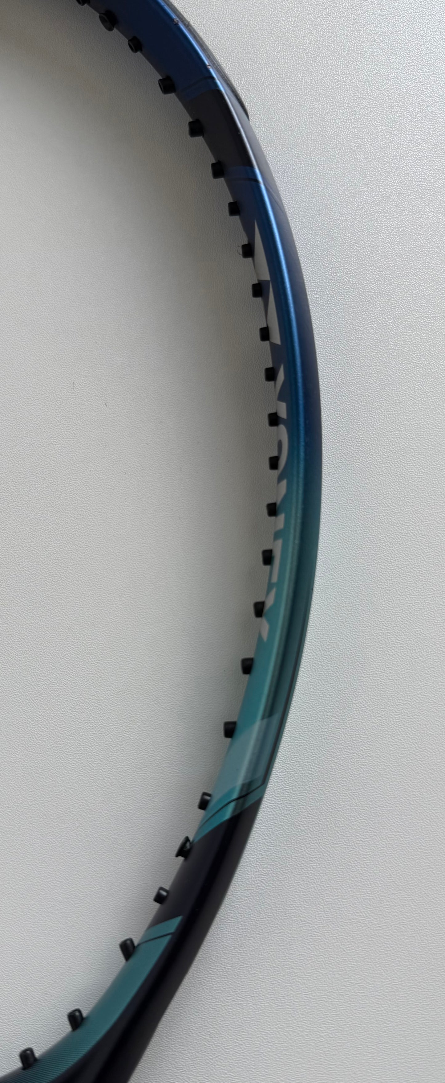 Yonex EZONE 98L (2022)