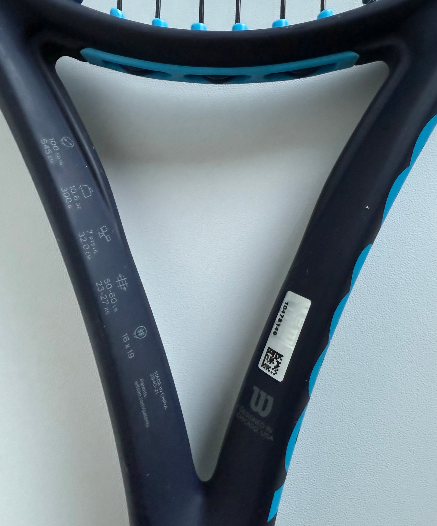 Wilson Ultra 100 V2 Tennis Racket