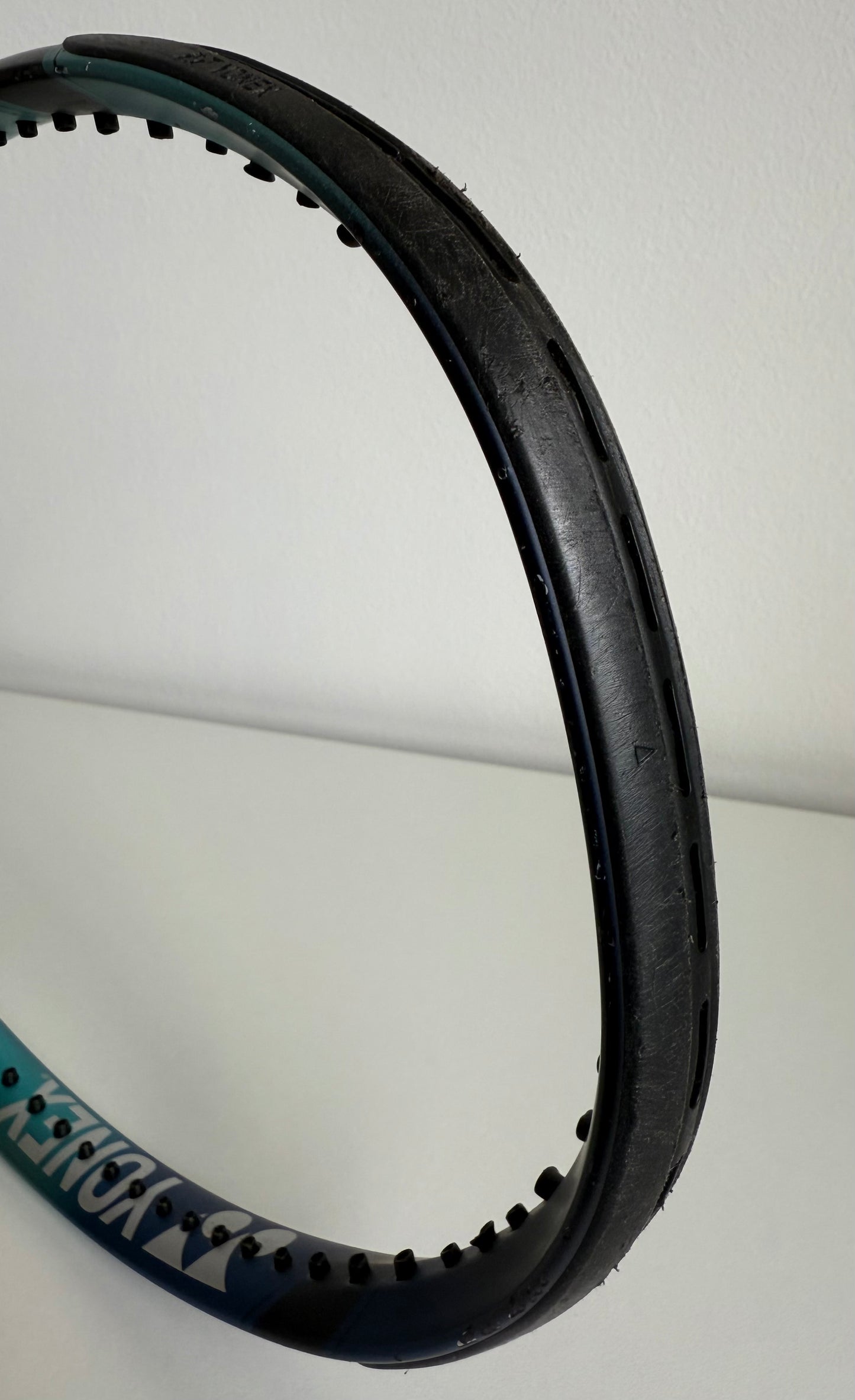 Yonex EZONE 98L (2022)