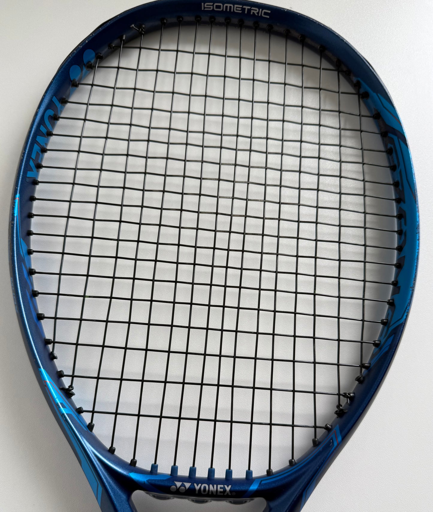 Yonex EZONE 100L (2020)