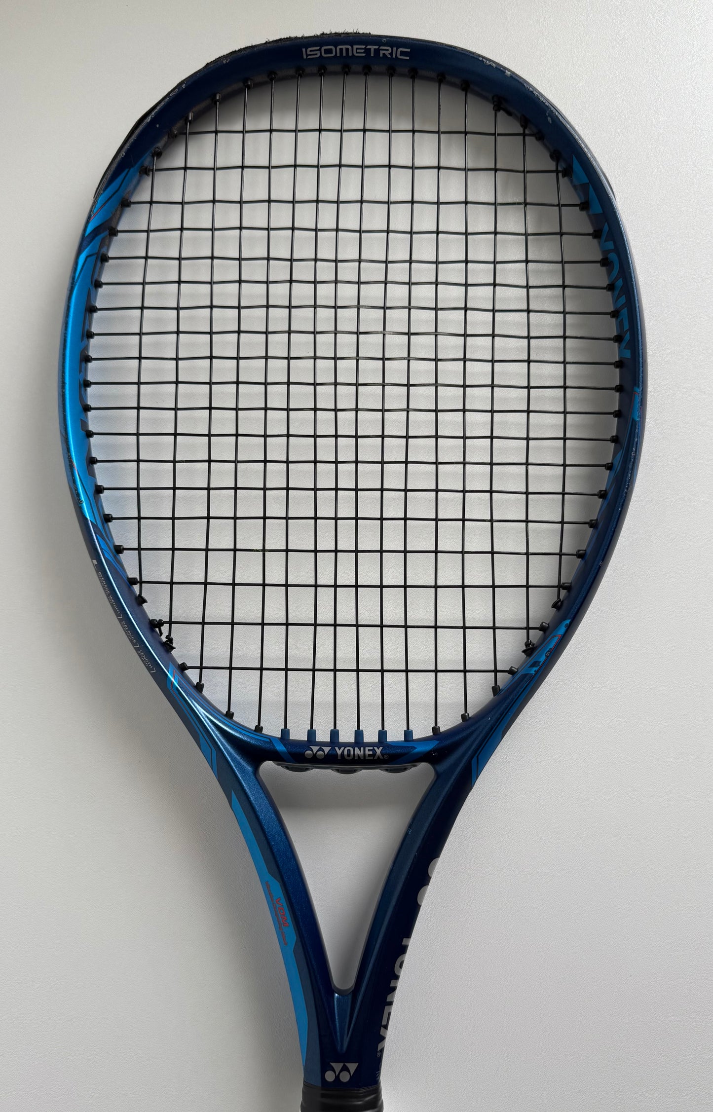 Yonex EZONE 100L (2020)