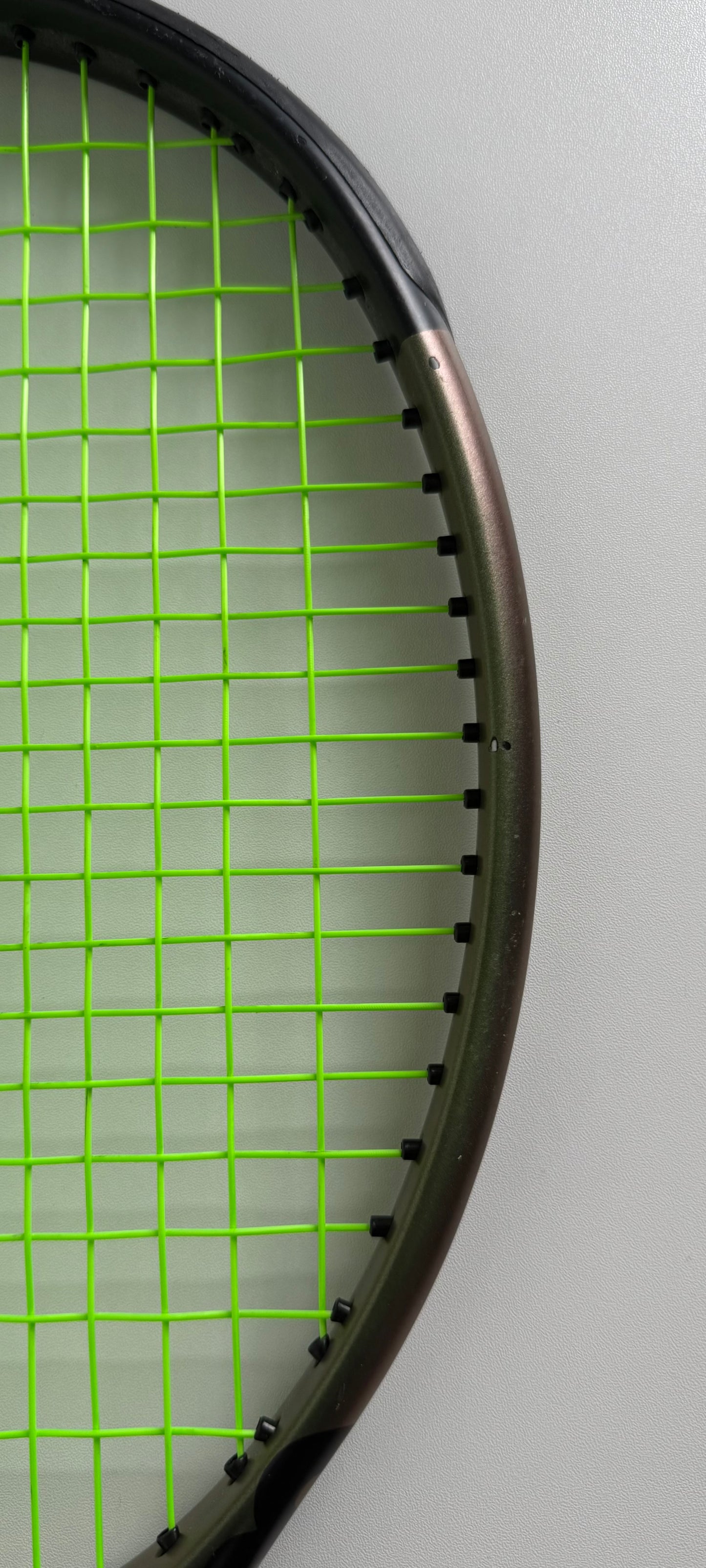 Wilson Blade 100UL V8