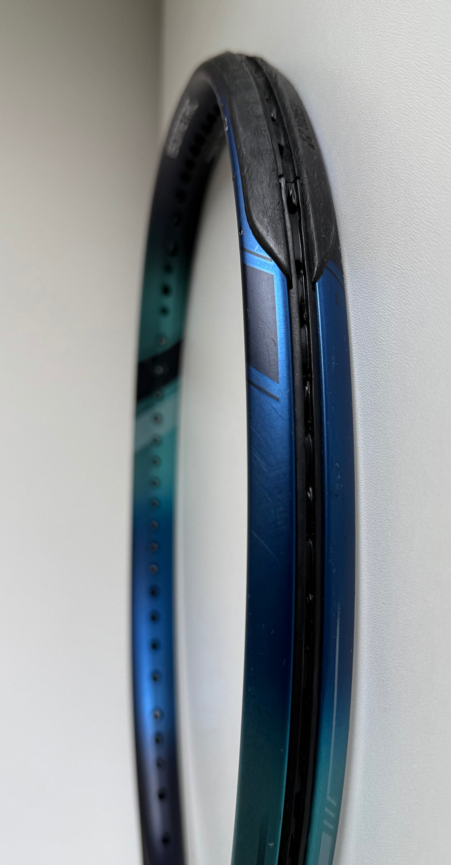 Yonex EZONE 98L (2022)