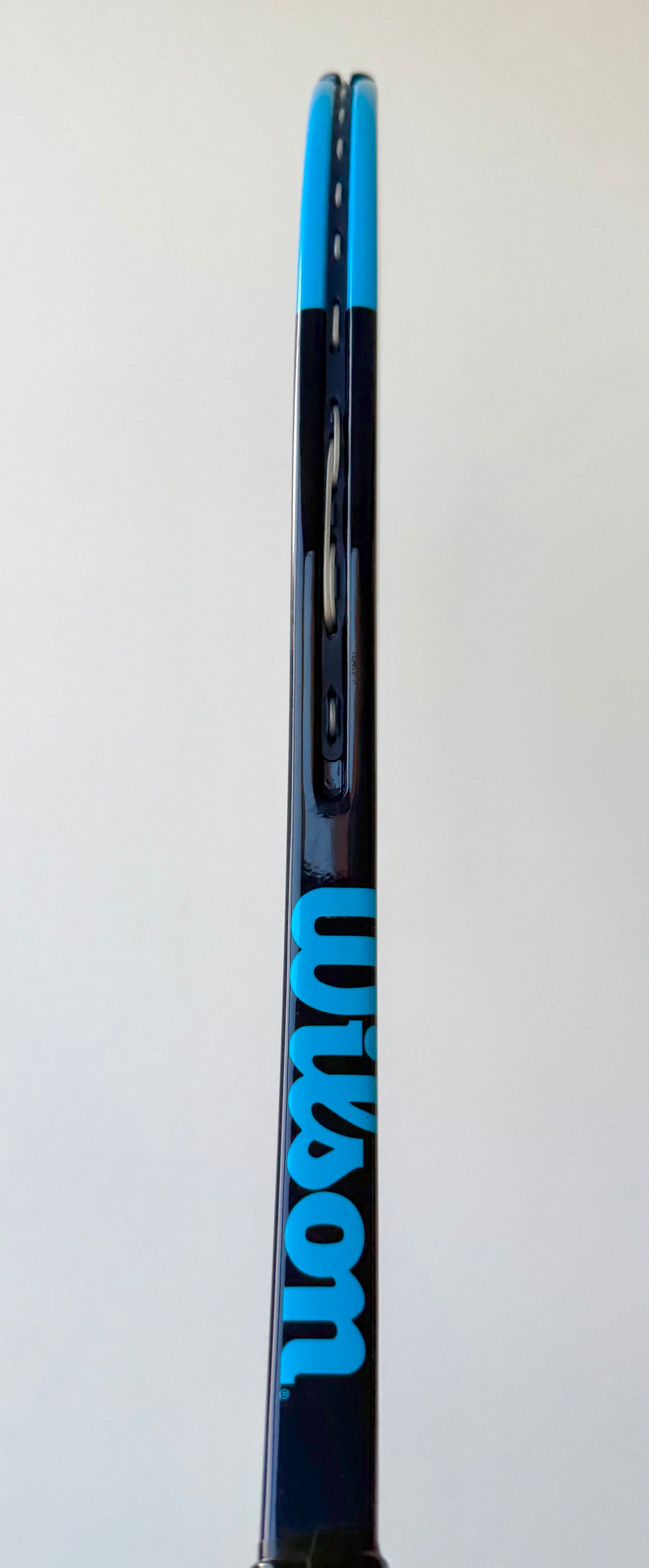 Wilson Ultra Tour V2