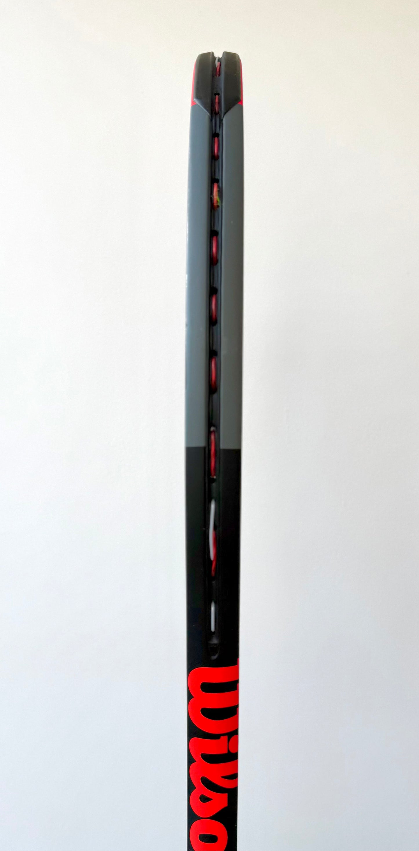 Wilson Clash 98 V1 Tennis Racket