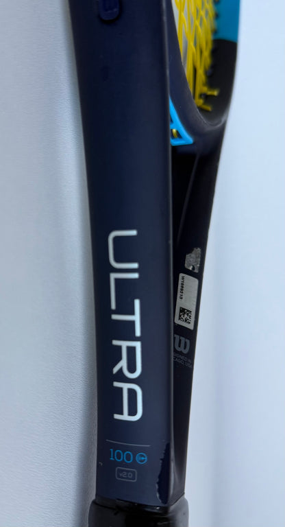 Wilson Ultra 100 V2 Tennis Racket