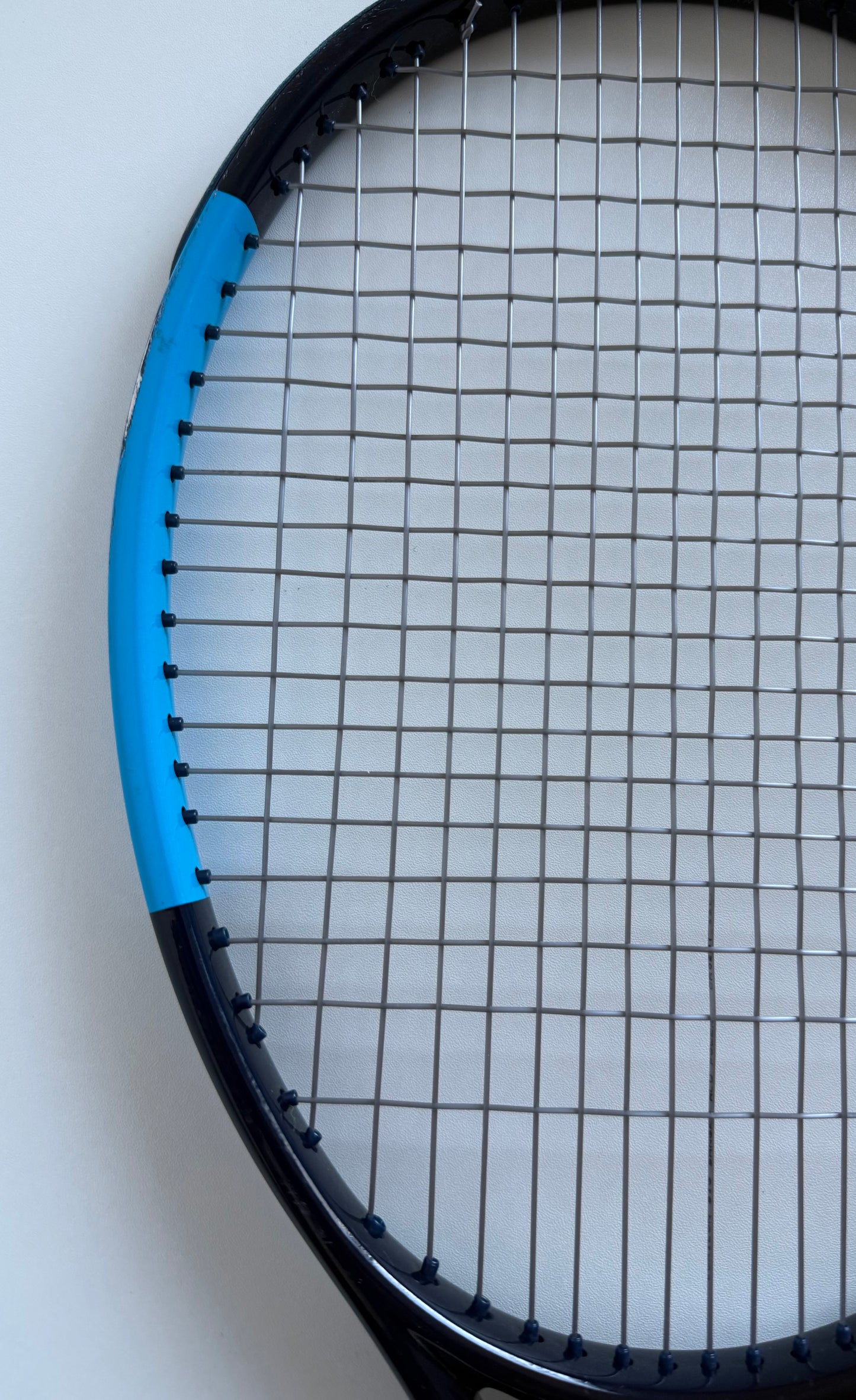 Wilson Ultra Tour V2 Tennis Racket