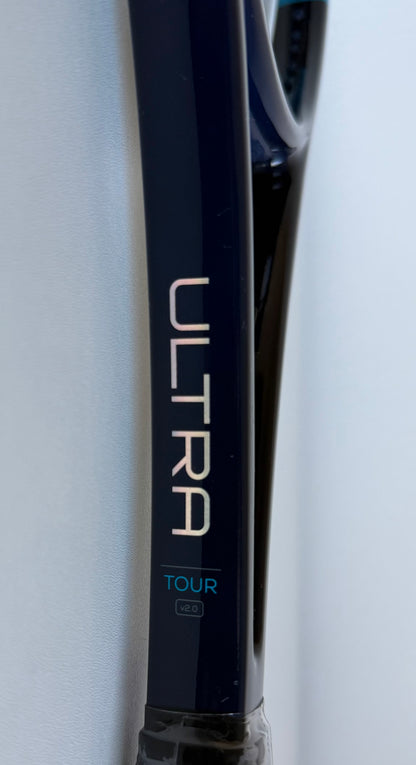 Wilson Ultra Tour V2 Tennis Racket