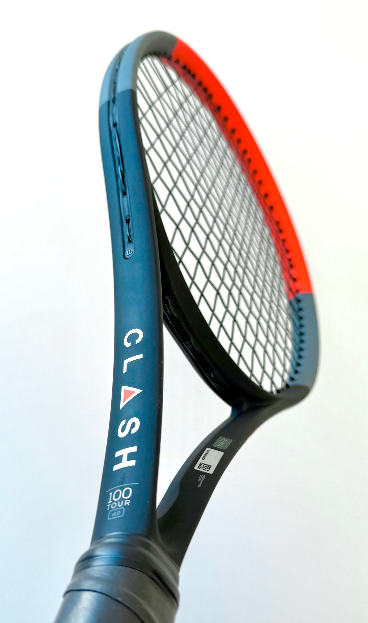 Wilson Clash 100 Tour V1 Tennis Racket