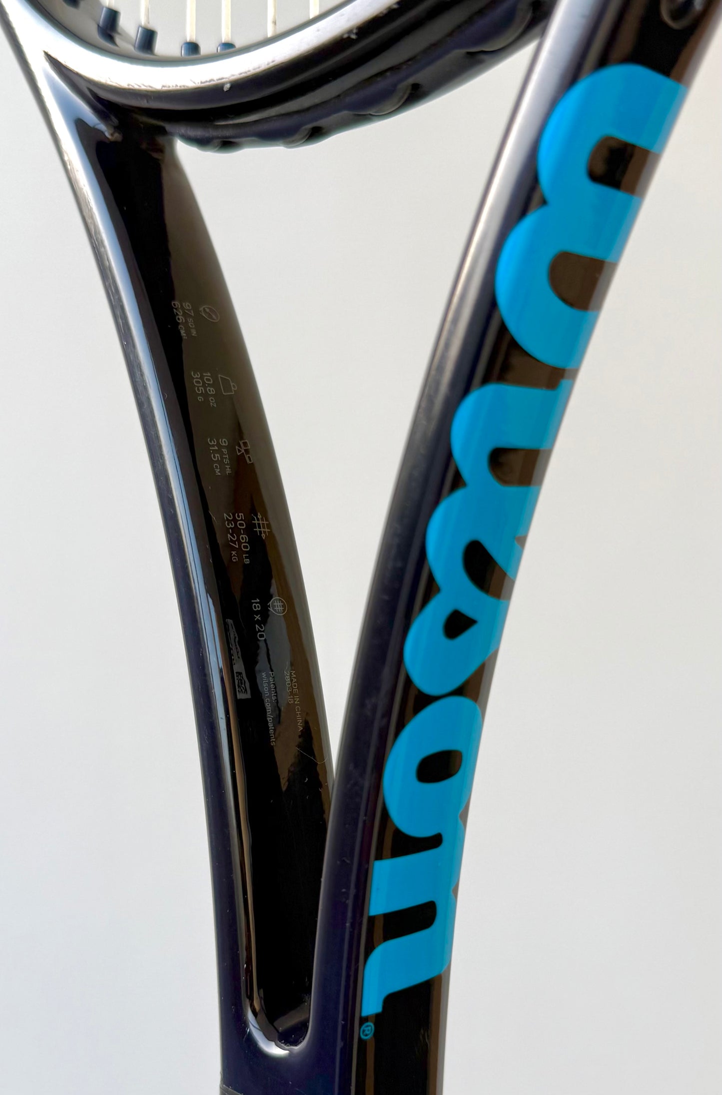 Wilson Ultra Tour V2