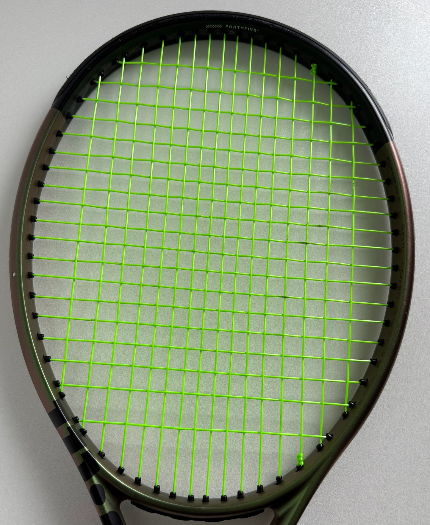 Wilson Blade 100UL V8