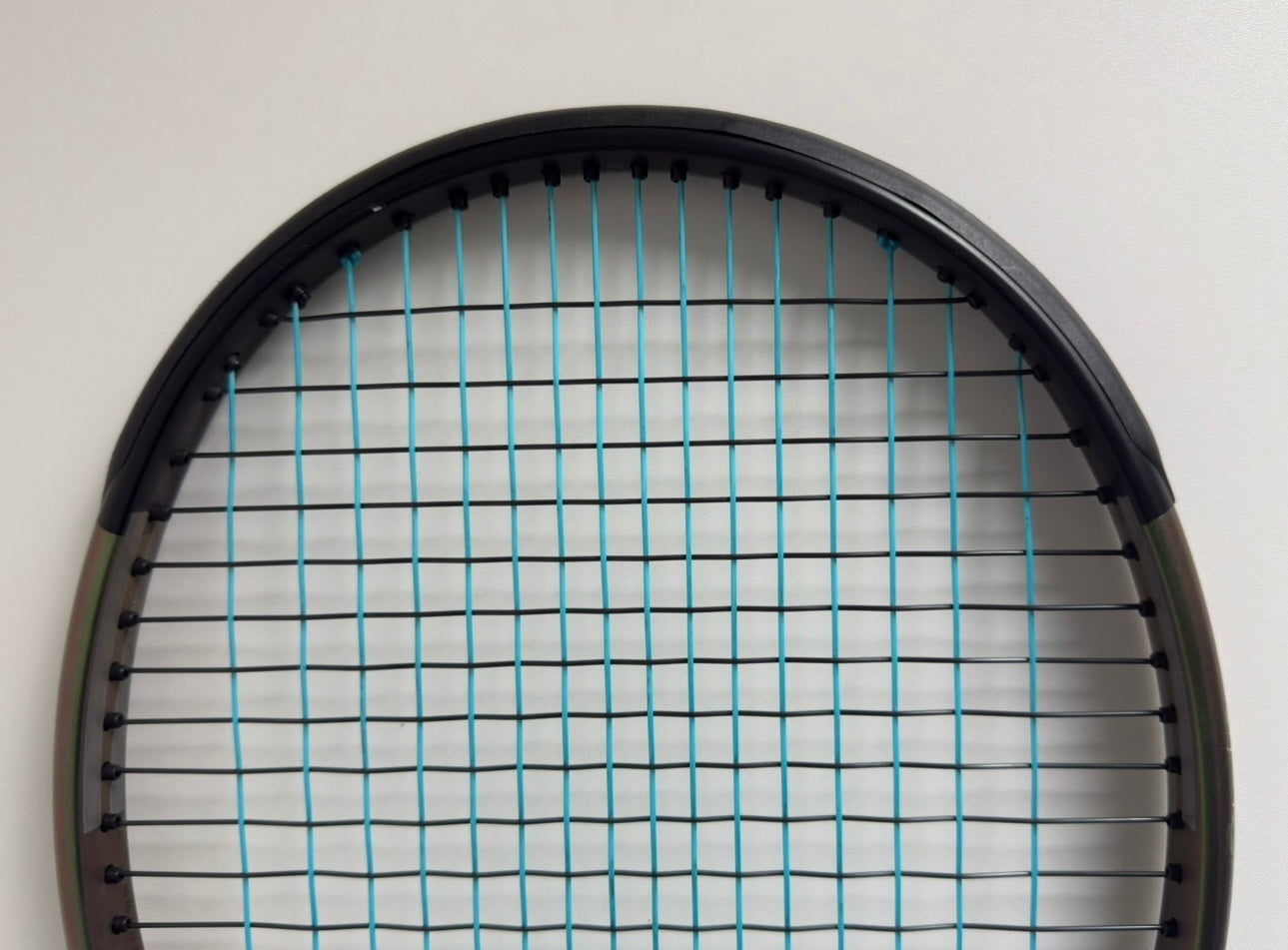 Wilson Blade 100 V8 (16X19)