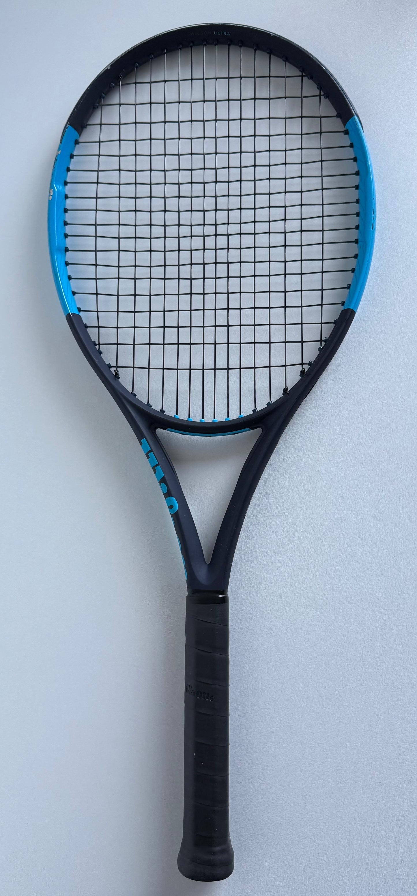 Wilson Ultra 100 V2 Tennis Racket