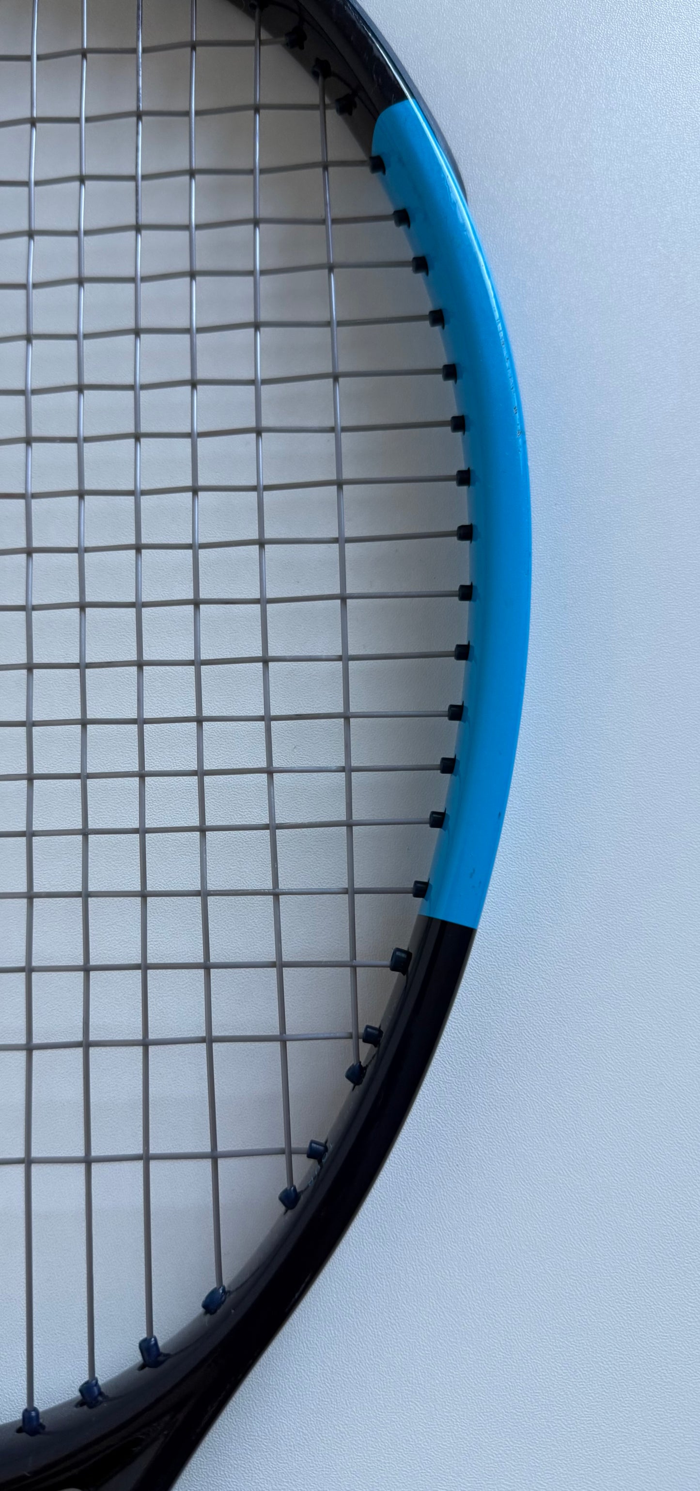 Wilson Ultra Tour V2 Tennis Racket