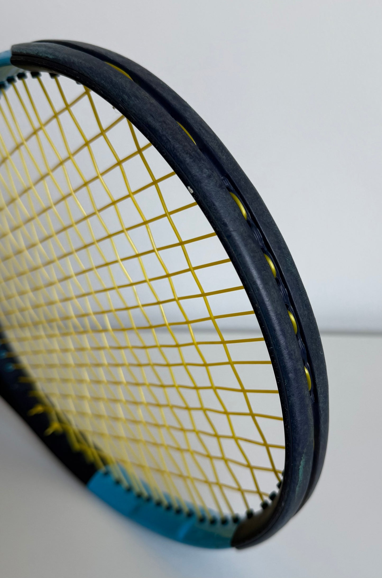 Wilson Ultra 100 V2 Tennis Racket