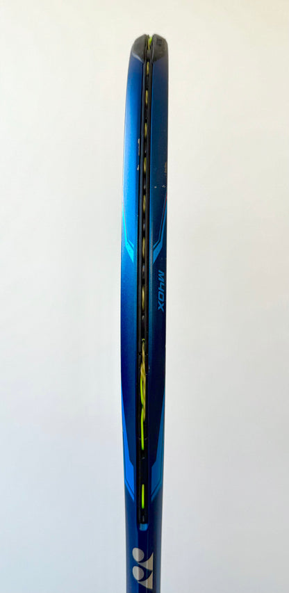 Yonex EZONE 100 (2020)