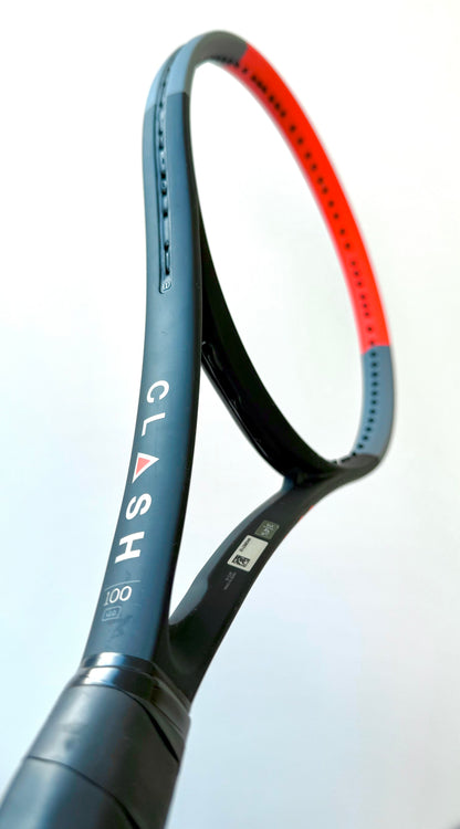 Wilson Clash 100 V1 Tennis Racket
