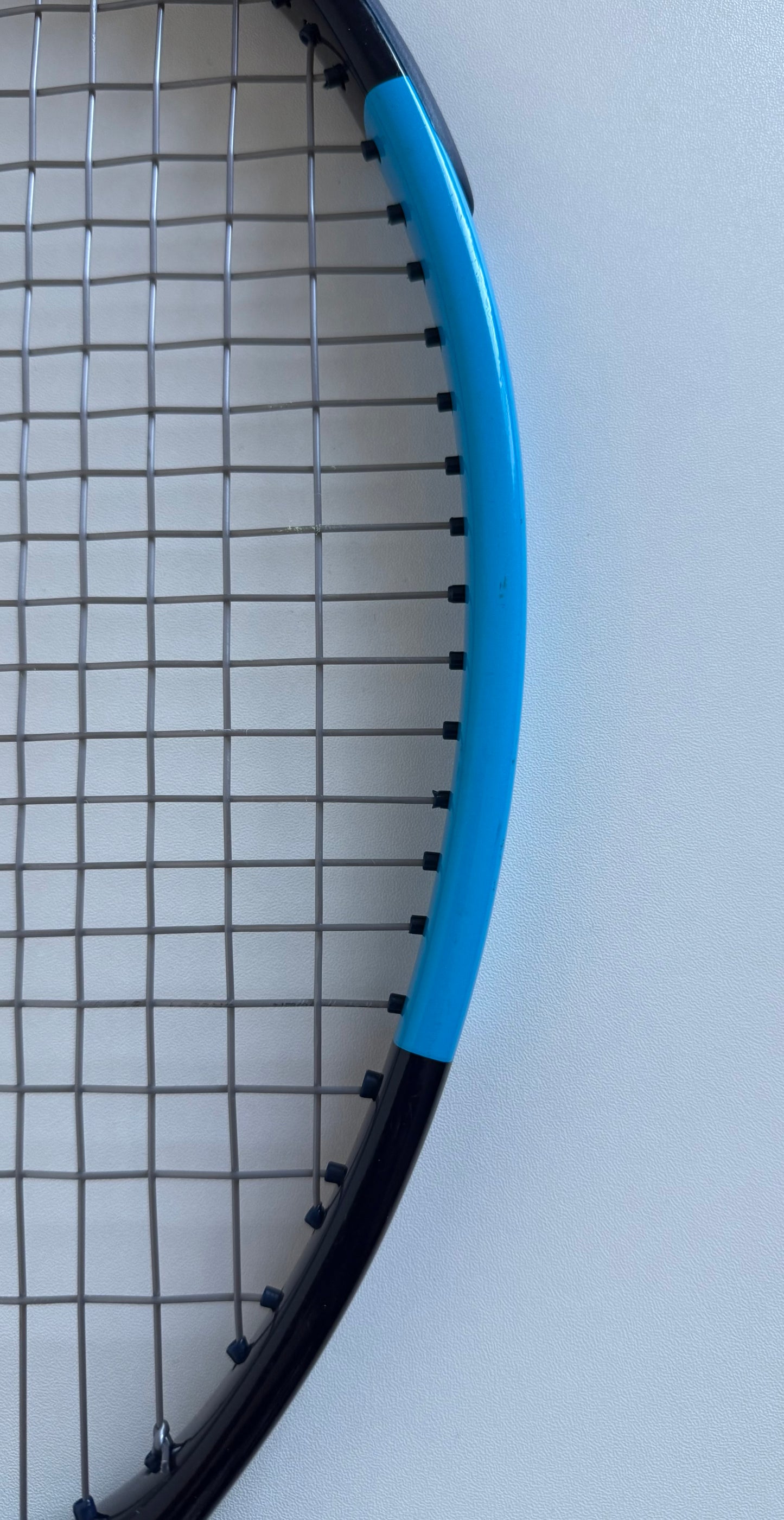 Wilson Ultra Tour V2 Tennis Racket