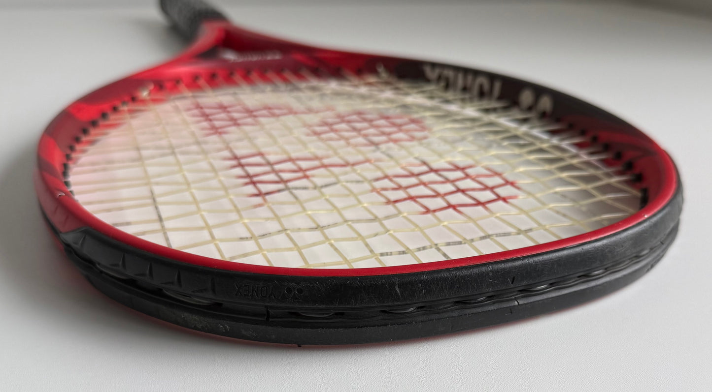 Yonex VCORE 100 (2018)