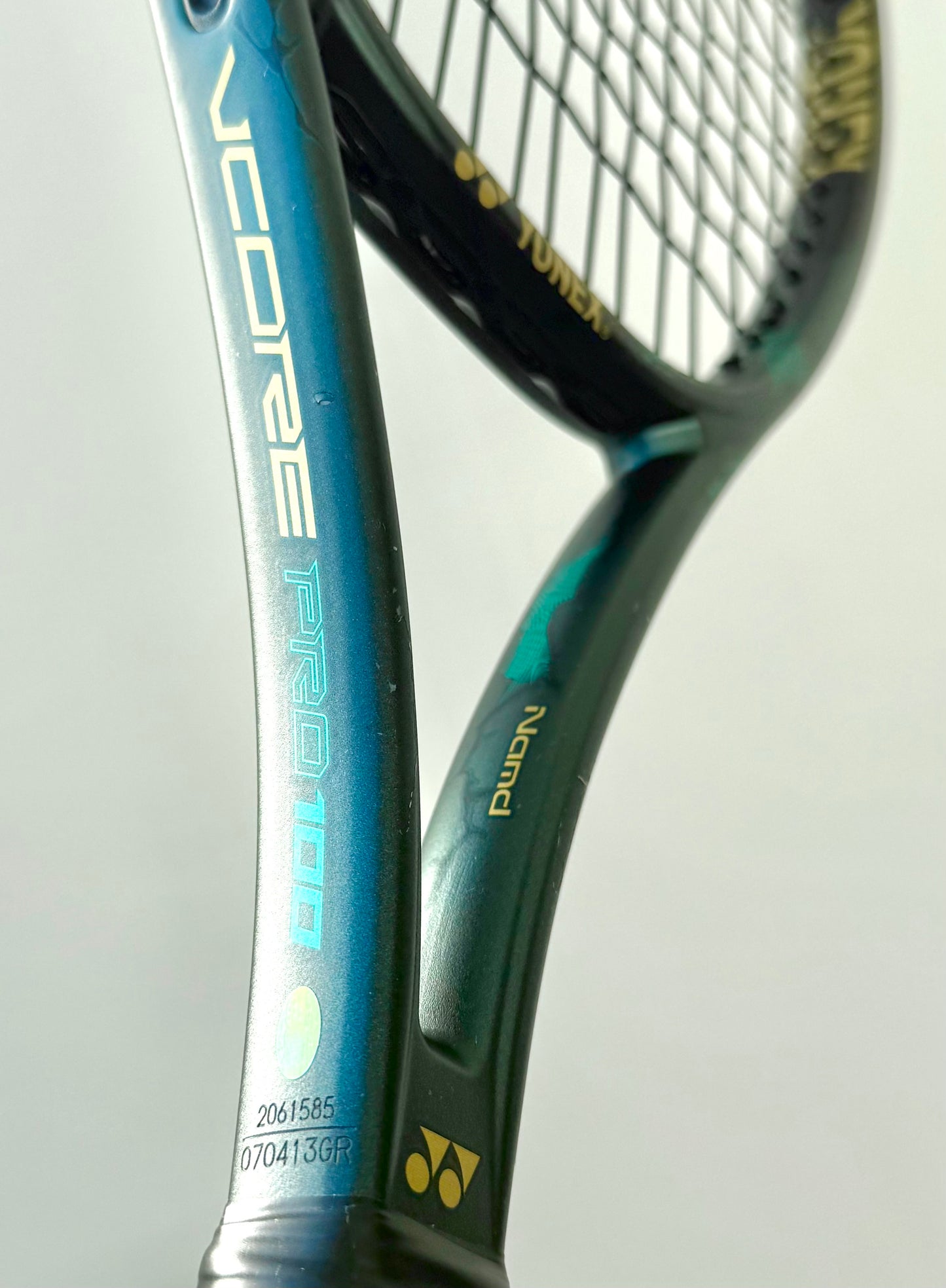 Yonex VCORE Pro 100 (2019)