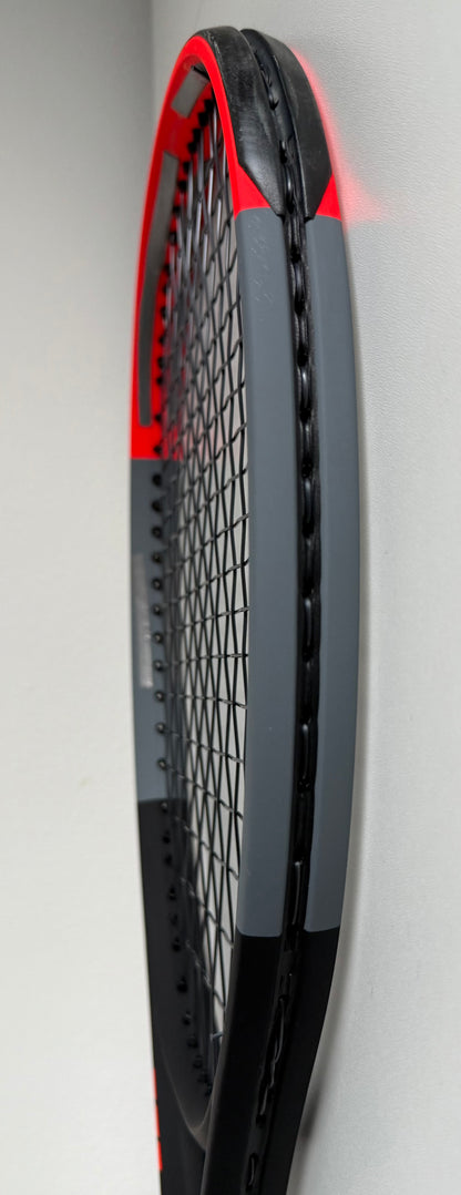 Wilson Clash 100 V1 Tennis Racket
