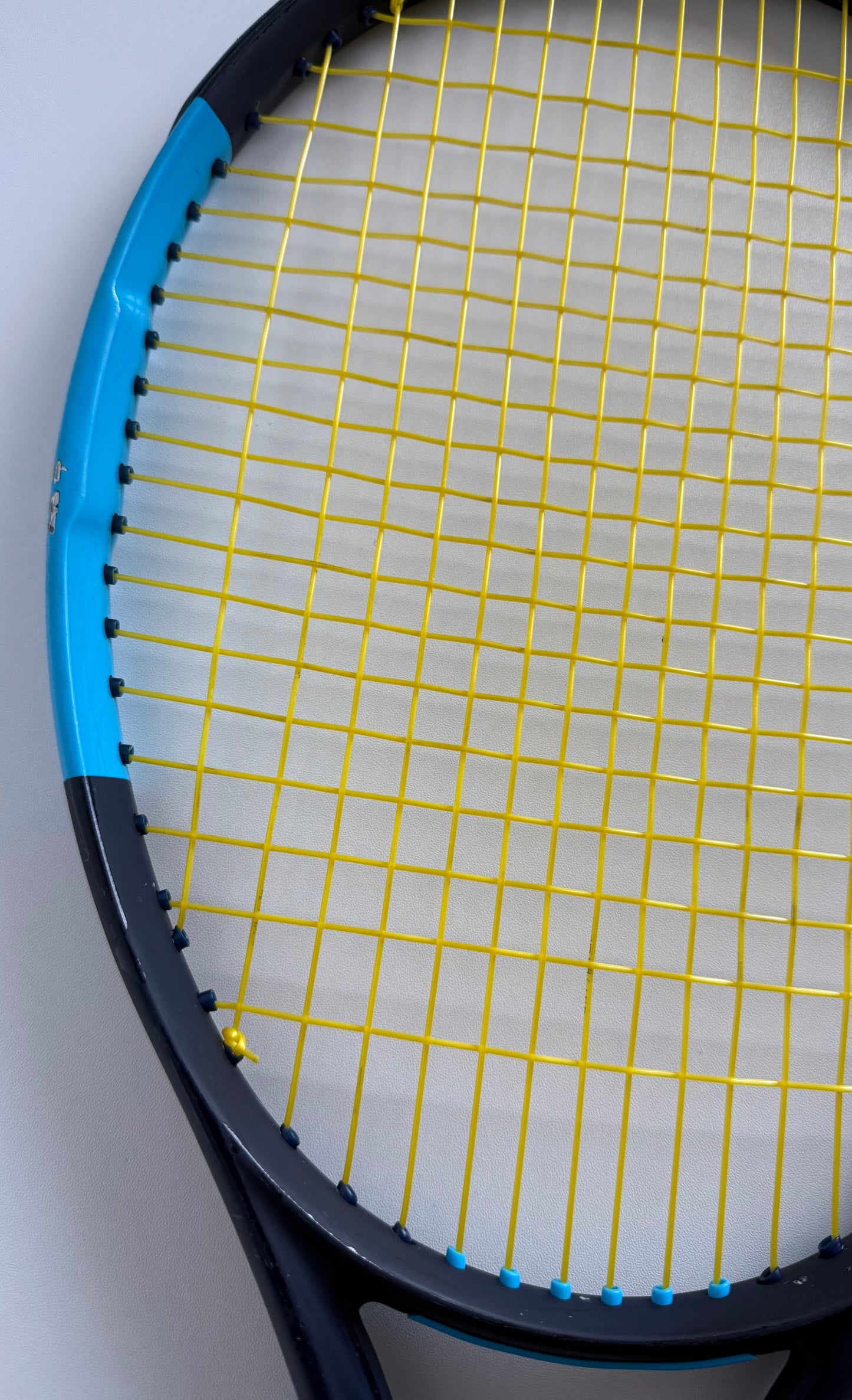 Wilson Ultra 100 V2 Tennis Racket