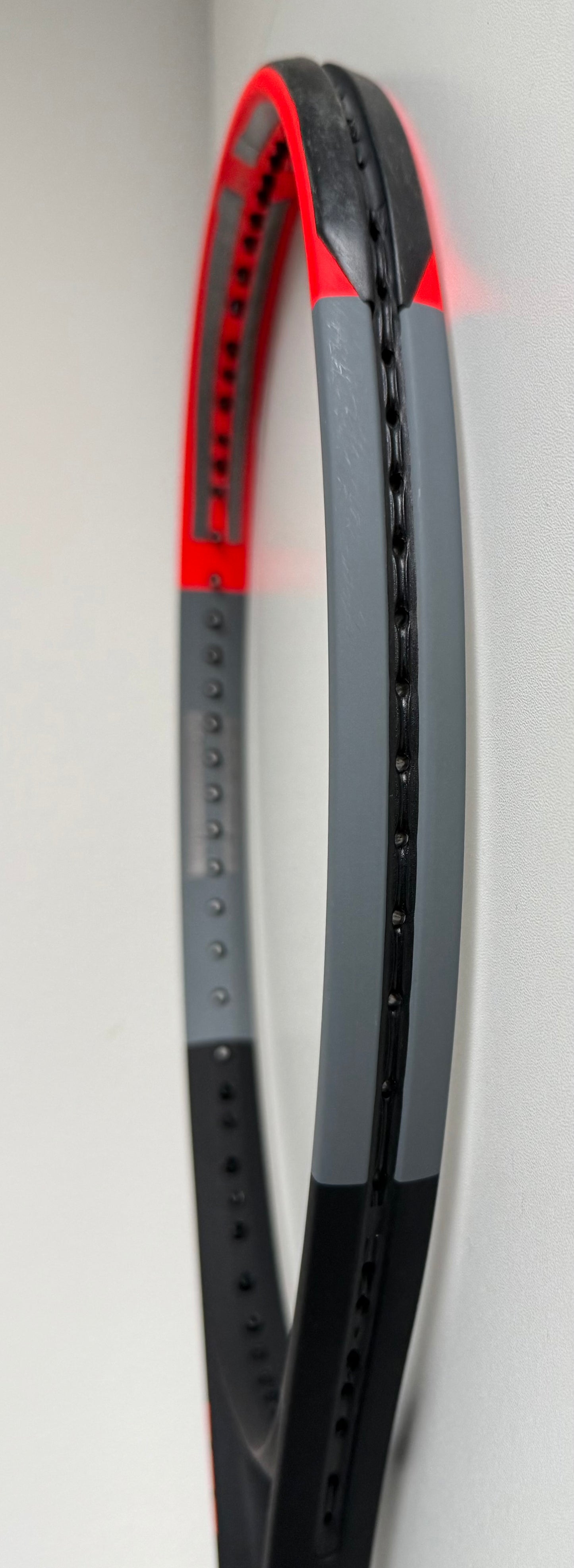 Wilson Clash 100 V1 Tennis Racket