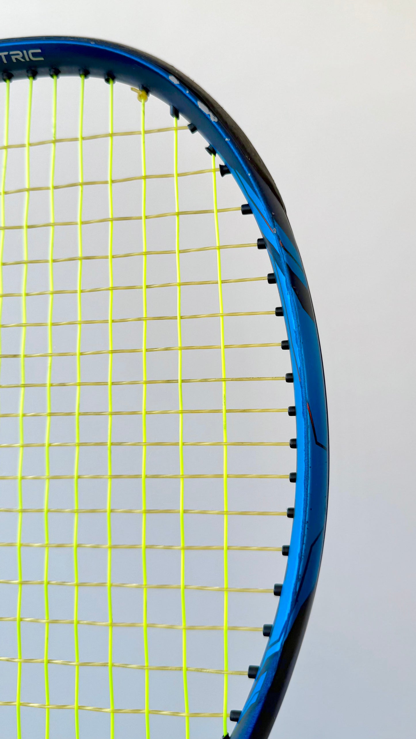Yonex EZONE 100 (2020)