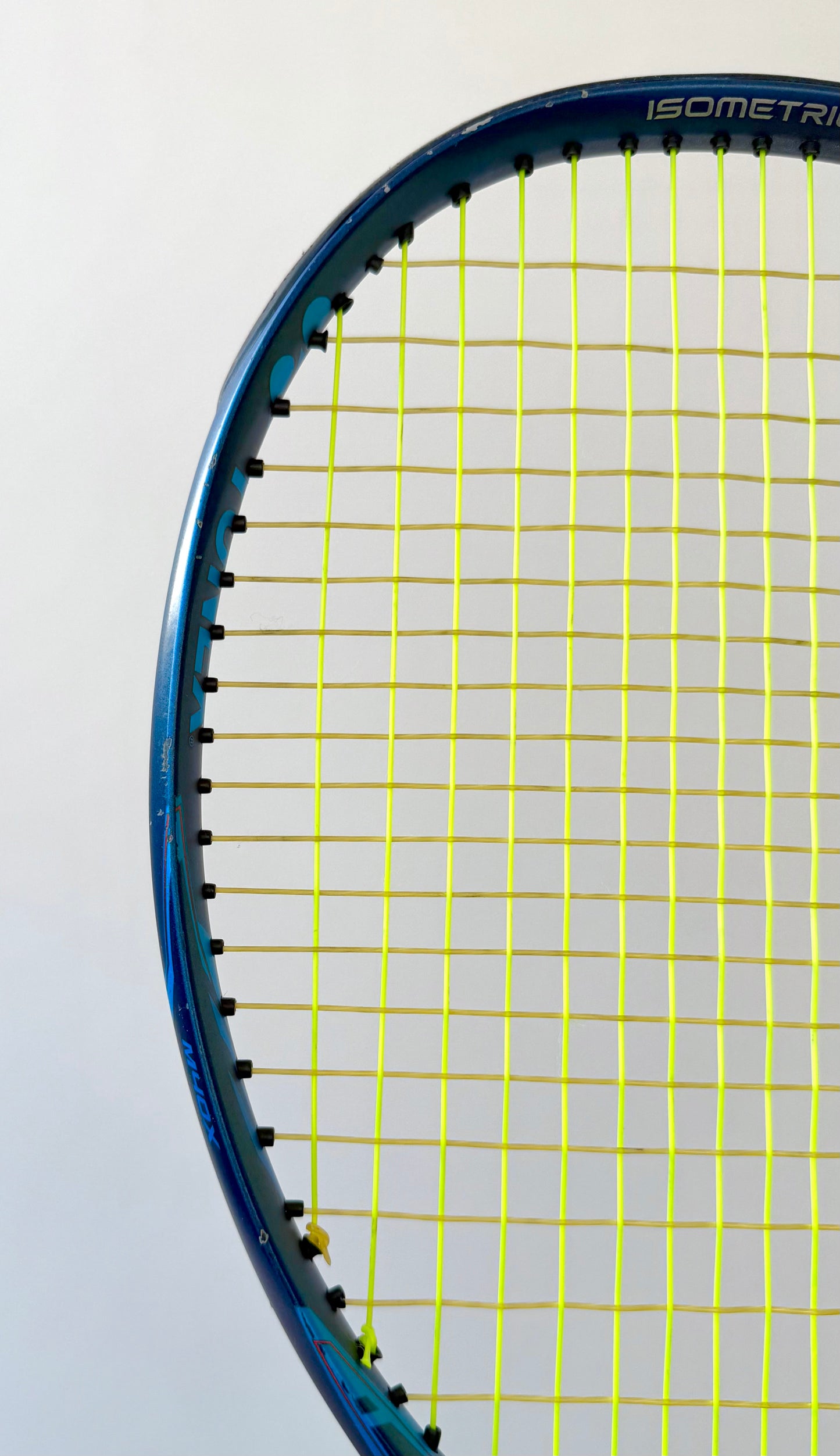 Yonex EZONE 100 (2020)