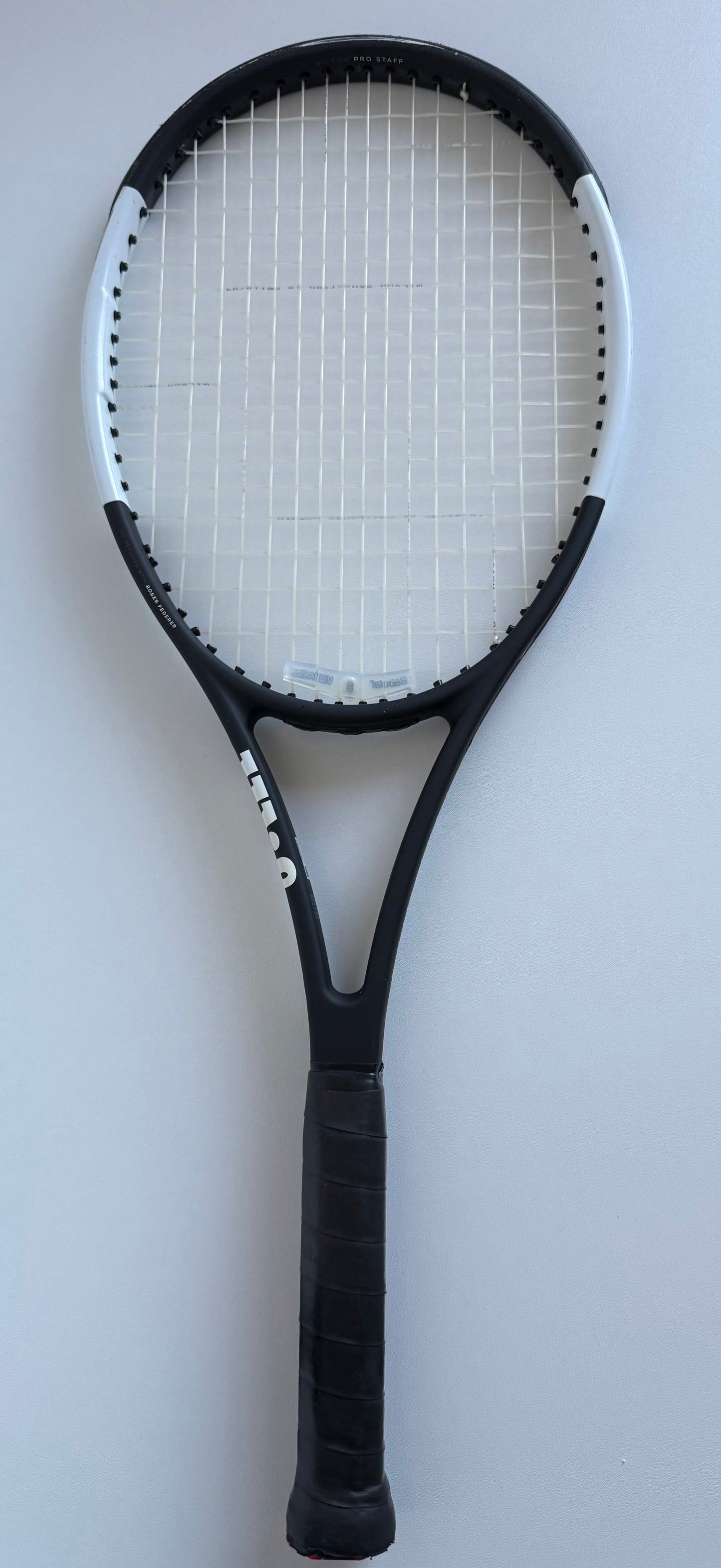 Wilson Pro Staff 97L V12 (290g)