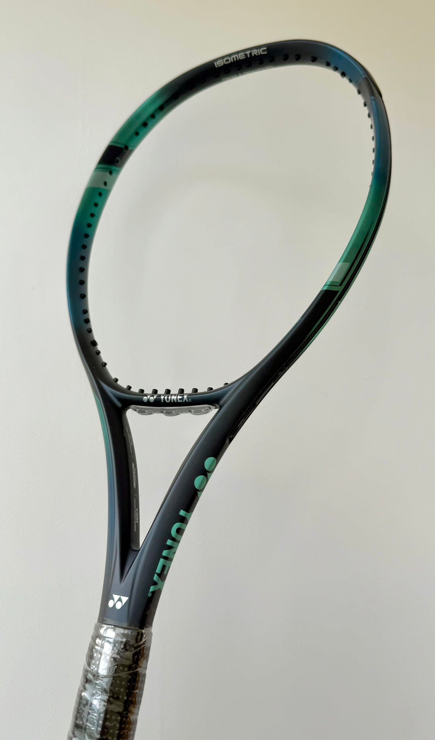 Yonex EZONE 100 (2022)