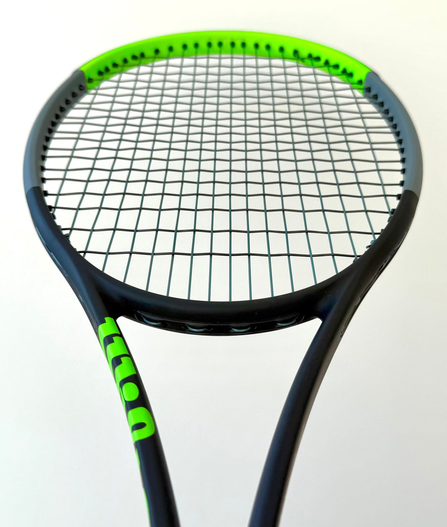Wilson Blade 98 V7 (18X20)