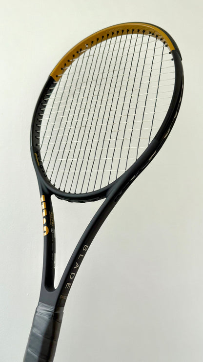 Wilson Blade SW102 Autograph