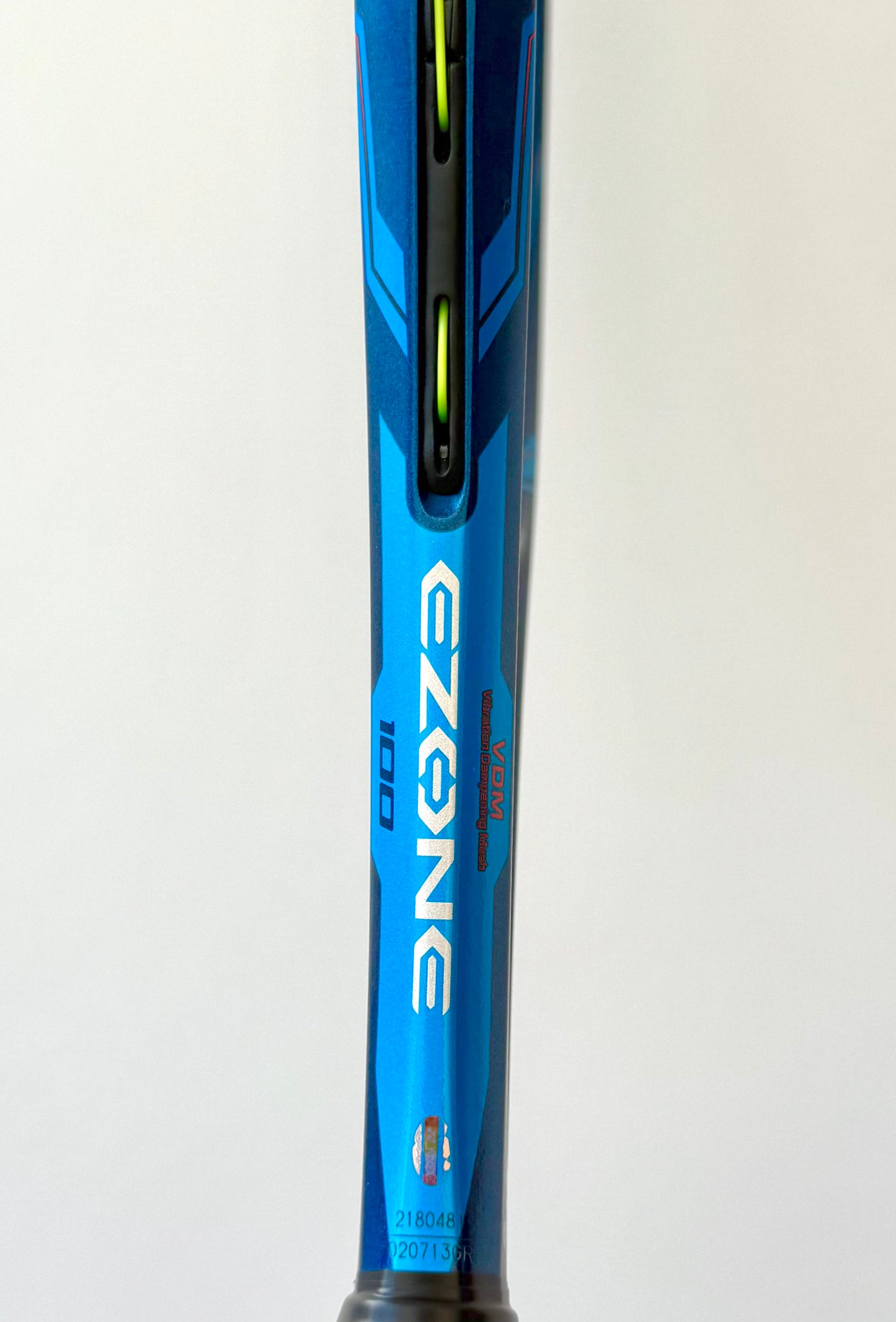 Yonex EZONE 100 (2020)