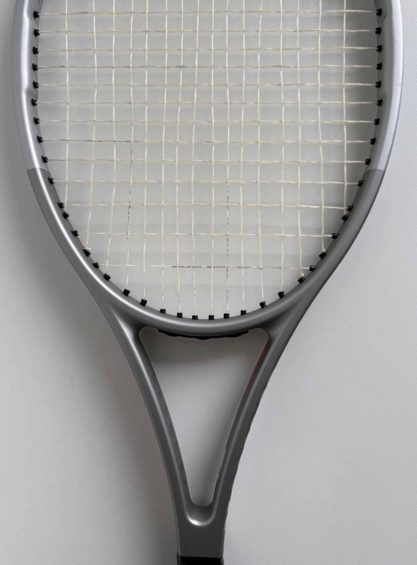 Wilson Pro Staff 97 V12 Limited Edition