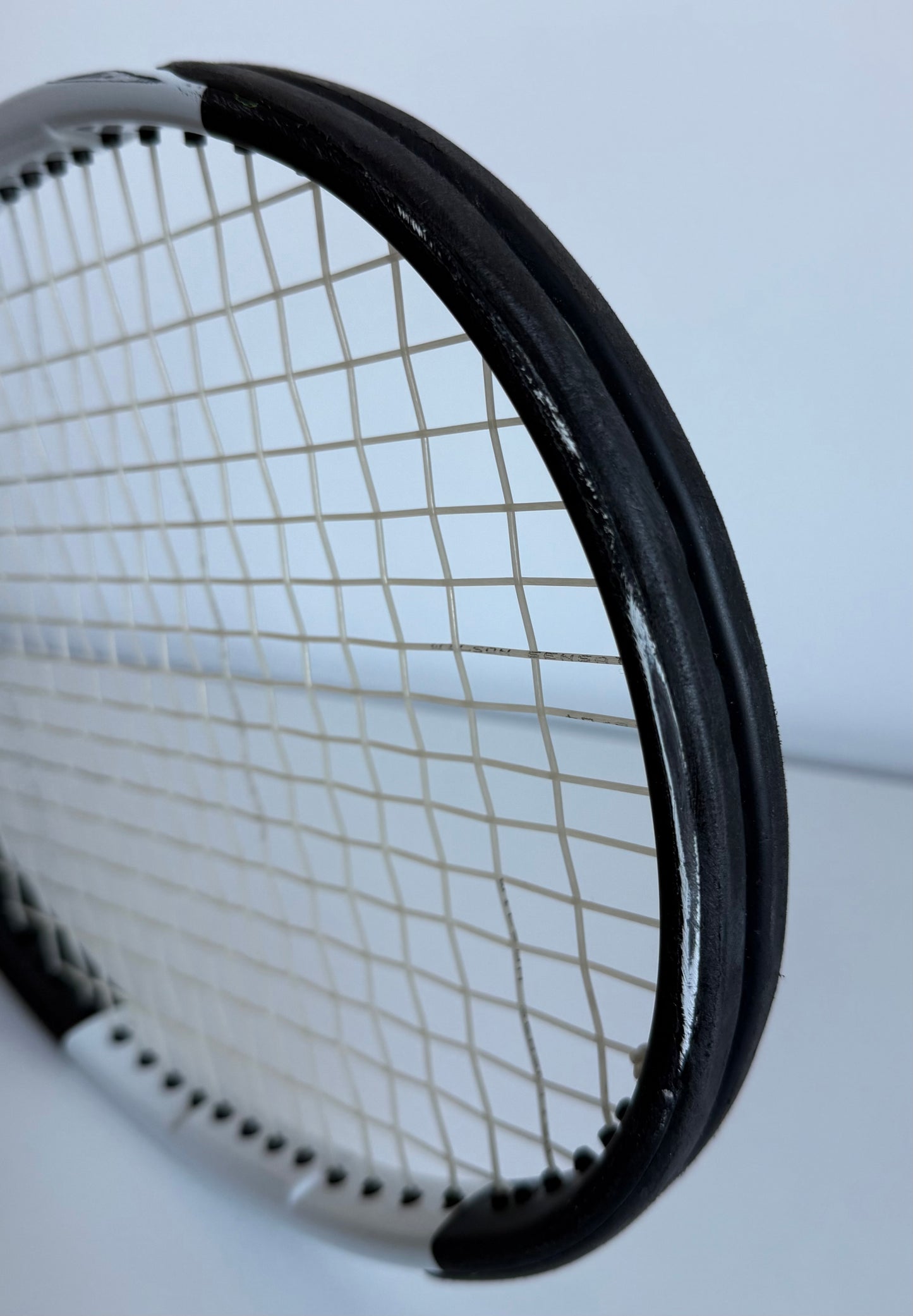 Wilson Pro Staff 97L V12 (290g)