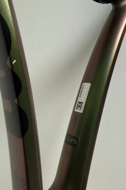 Wilson Blade 100 V8 (16X19)