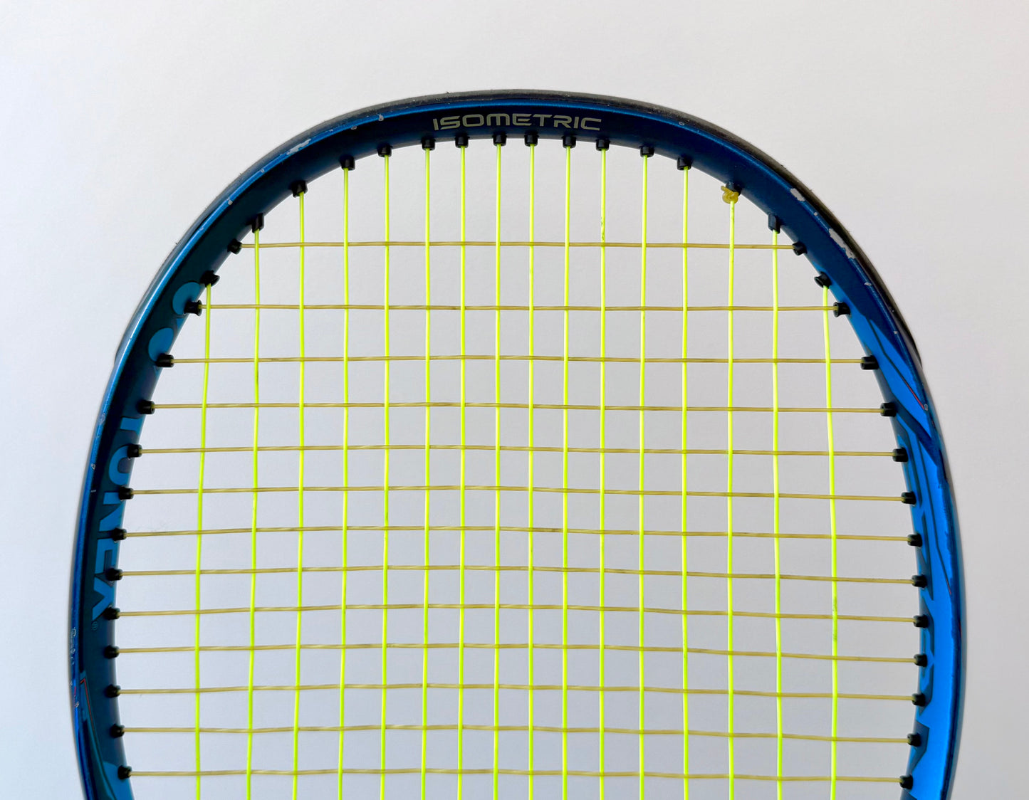 Yonex EZONE 100 (2020)